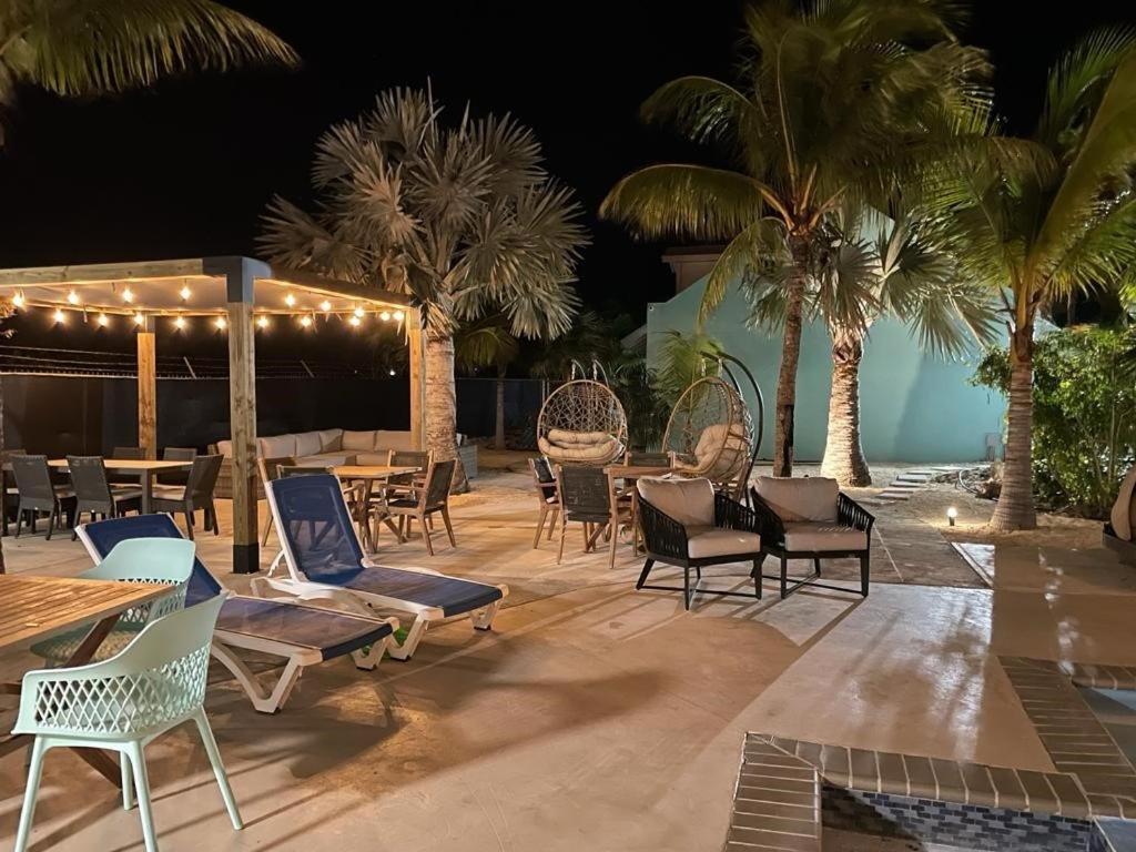 Island Club Turks & Grace Bay Place Екстериор снимка