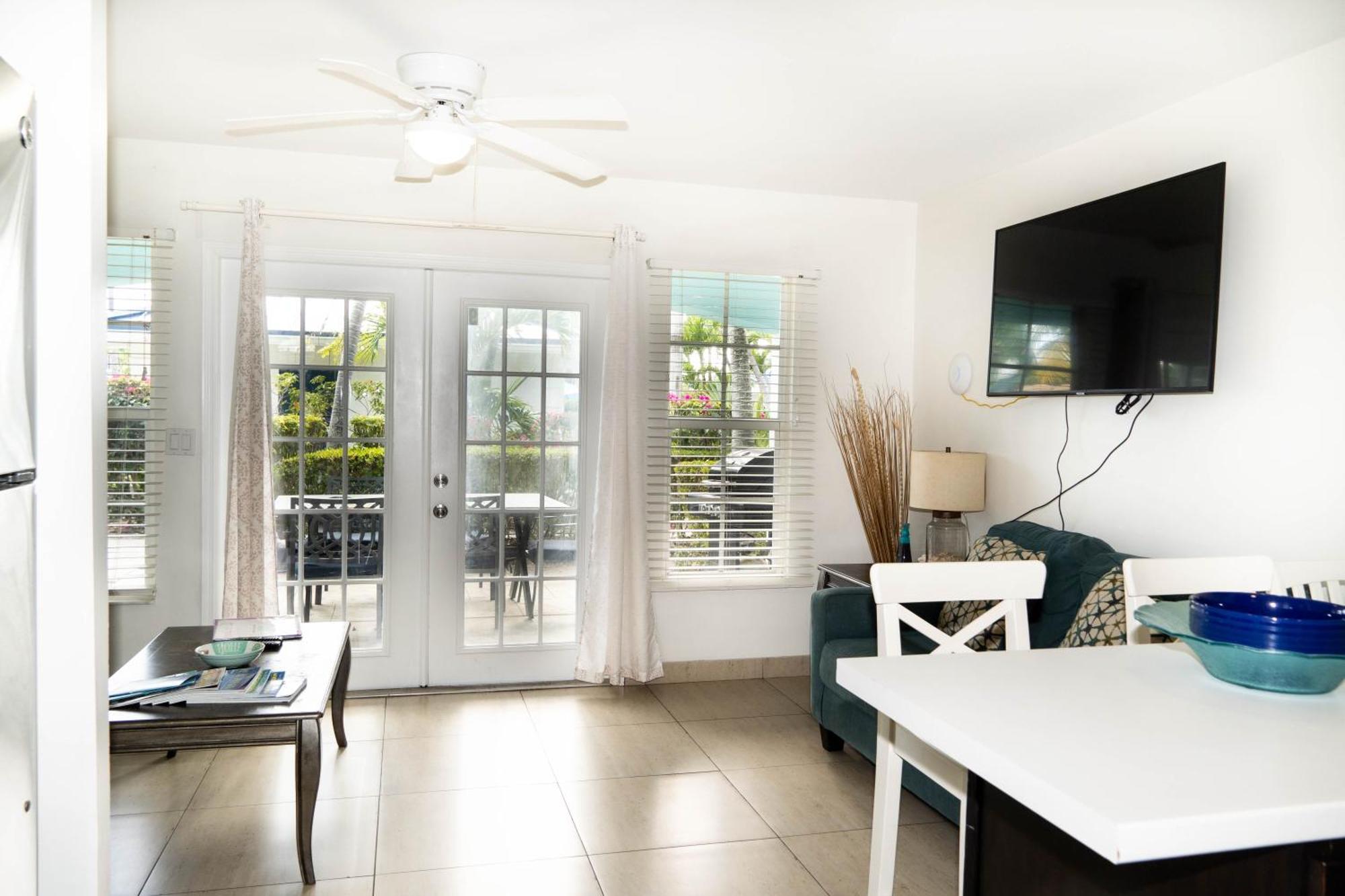 Island Club Turks & Grace Bay Place Екстериор снимка
